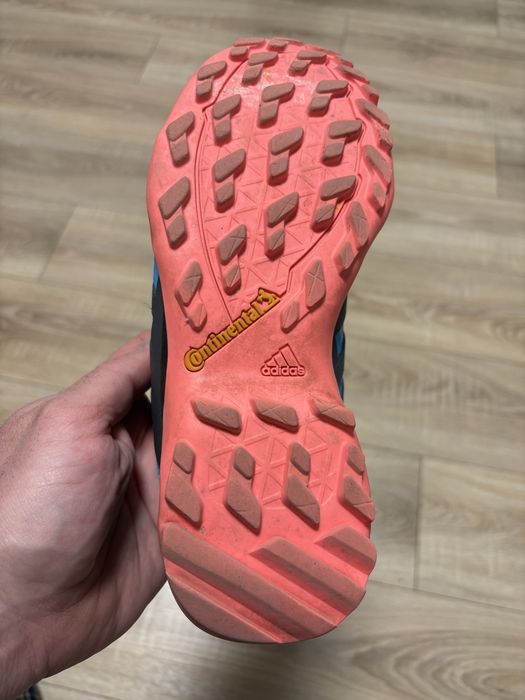 Adidas Terrex нов