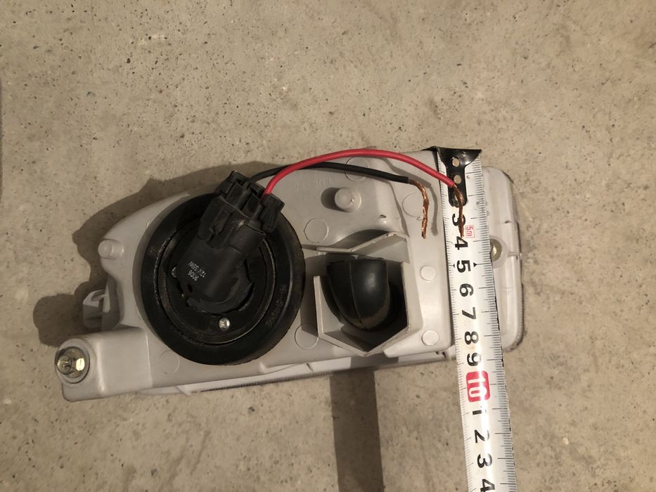 Противотуманные фары (противотуманки) универсальные