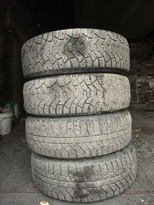 Продам комплект колес