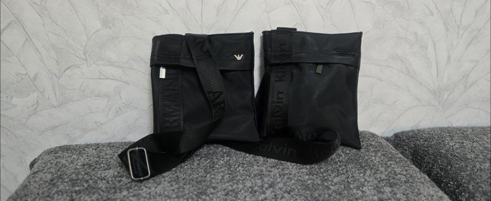 Клъч чанта  раници Guess Karl