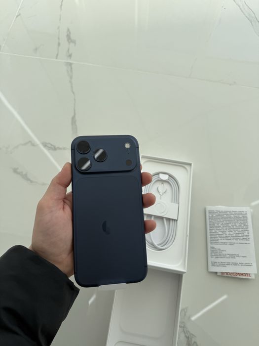 Iphone 17 Pro Max 256GB Deep Blue