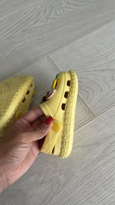 Продам кроксы детские