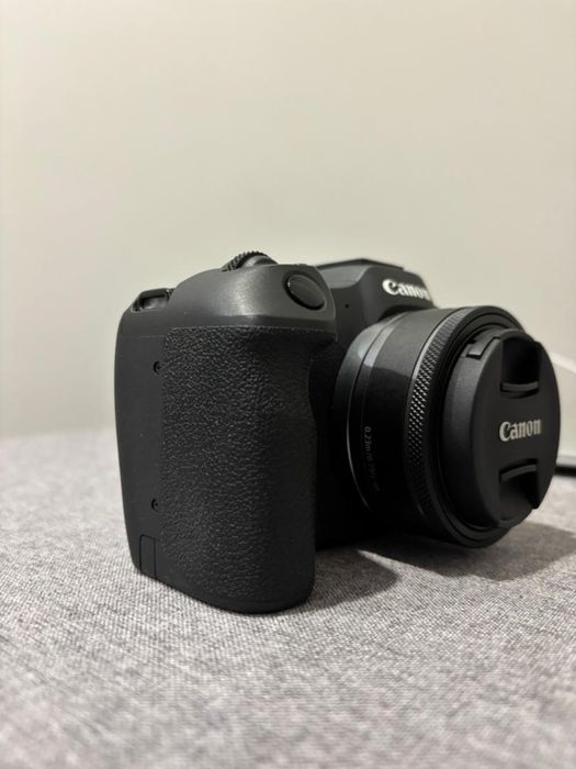 Canon R5 и Canon r8 Canon RF28mm 4 аккамулятора