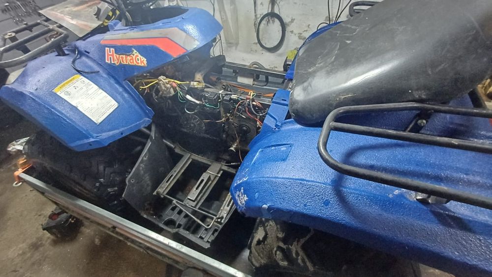 Linhai 300 4x4 haytrak( nu can am,ploaris,ch moto ,yamaha)