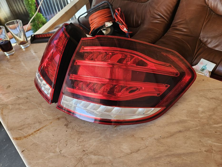 Haion ,stop mercedes w212 facelift cod culoare 040