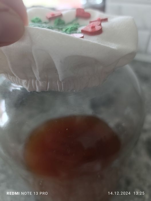 Husă brodată pt recipiente