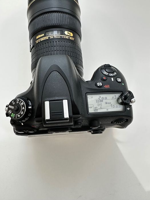 Nikon D600, senzor Full Frame (FX) de 24.3 MP