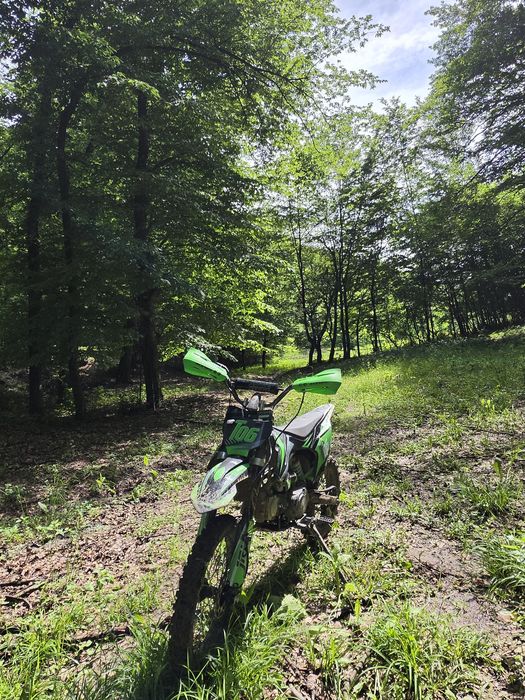 Vând cross JRH 125cc