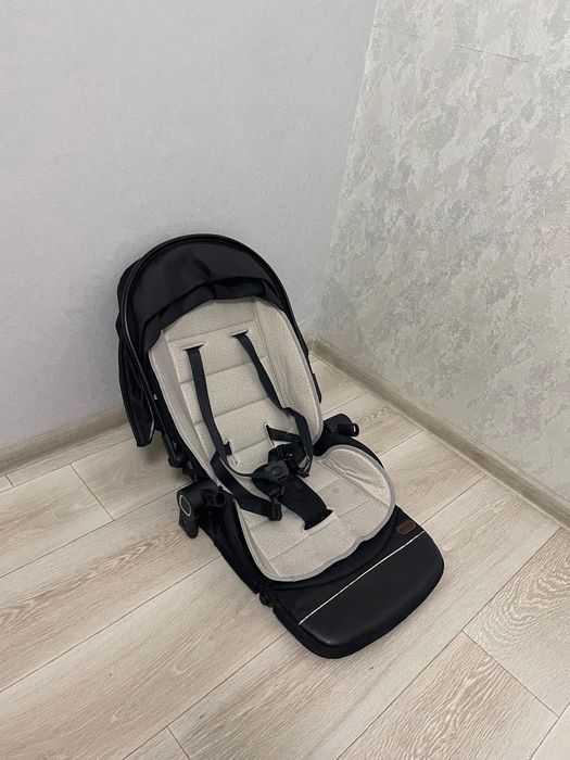 Продам детскую коляску