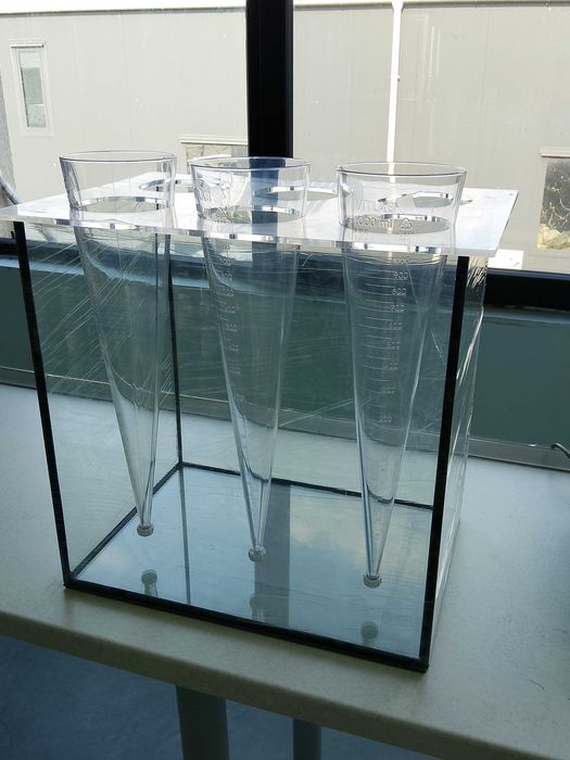 Конус VITLAB 1000 мл — за инкубация на цисти от артемия и хранене на млади рибки