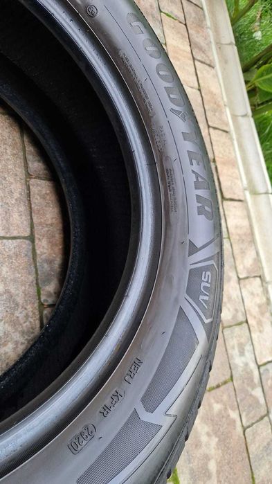 Anvelope iarna 235 60 R 17 Goodyear