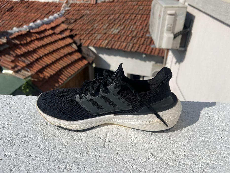 Adidas UltraBoost  43 1/3