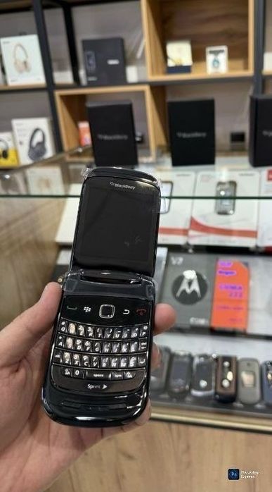 Новый Blackberry 9670 CDMA Perfectum Mobile  коробка документ
