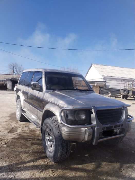 Срочно Продаю Mitsubishi Pajero 1996