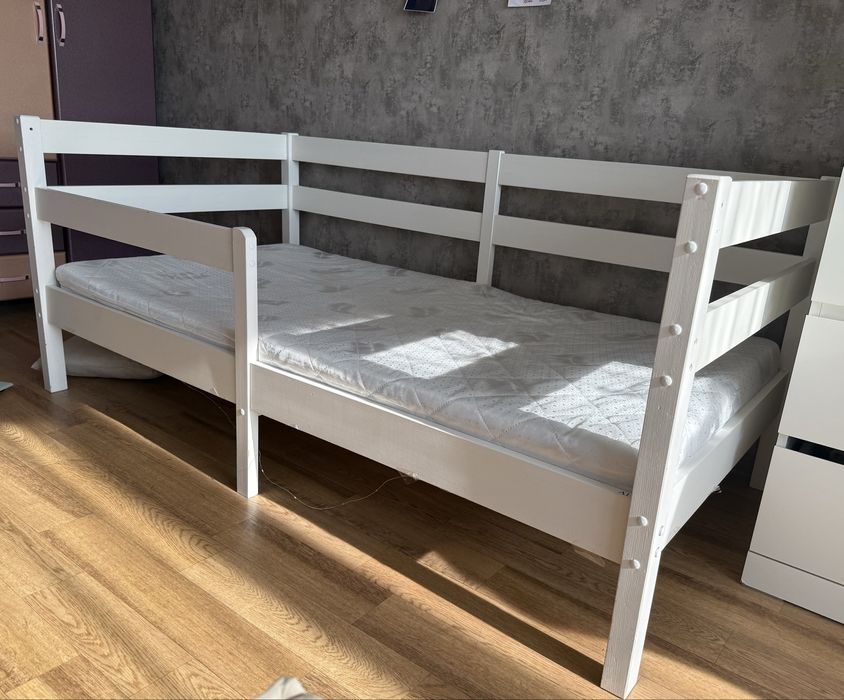 Продам подростковую кровать 80*160