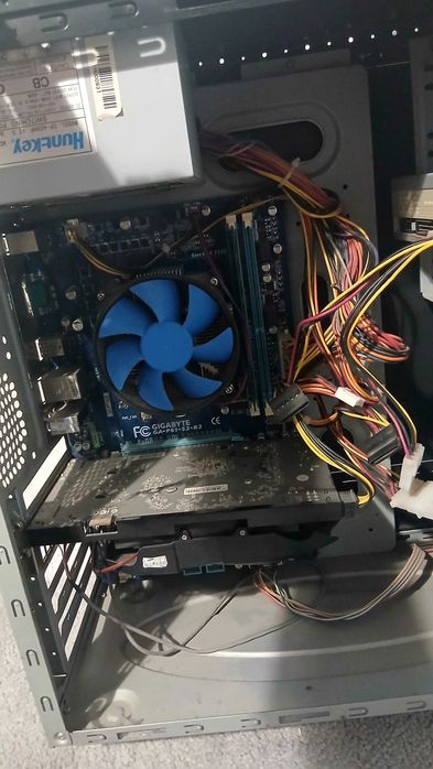 За всё 800 тыс. сум. Видеокарта Axle gtx 1050 ti и другое б/у