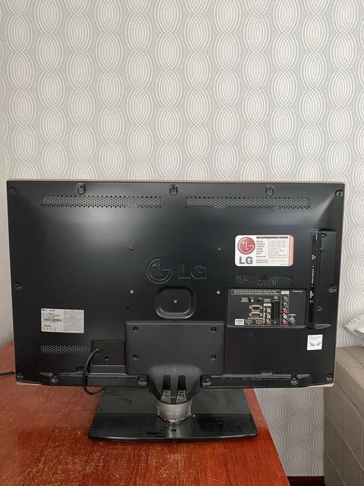 Продам Телевизор LG
