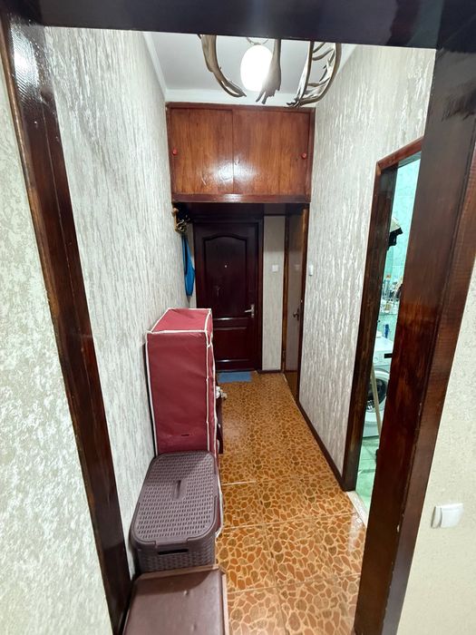 Срочно продается 2/4/4 50м2 фархадский рынок