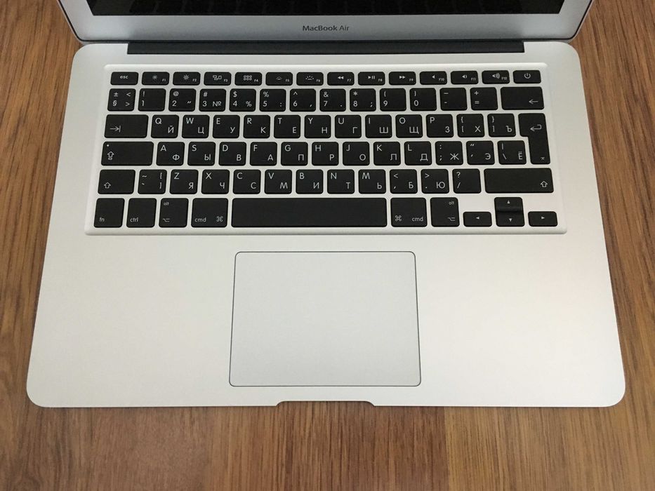 13.3' Core i5 Apple MacBook Air Mid 2017 8GB RAM/256GB SSD/Intel HD 6000/Батерия 6 ч