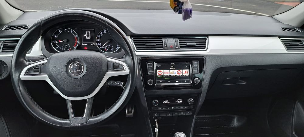 Vând Skoda Rapid spaceback 2015,motor 1.2 tsi ,cod motor cjzd,110 cai