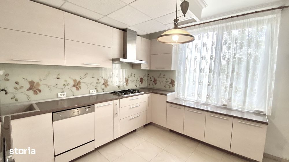 Domeniu Exclusivist Cu Doua Resedinte De Exceptie