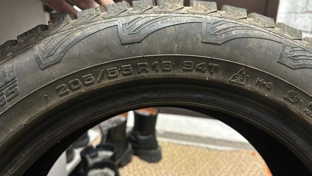 Продам зимние шины