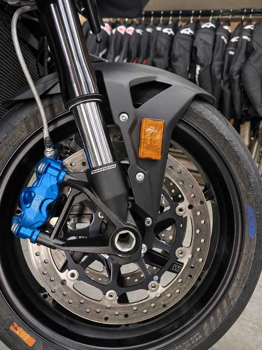 Пистов мотор BMW M1000R 2026