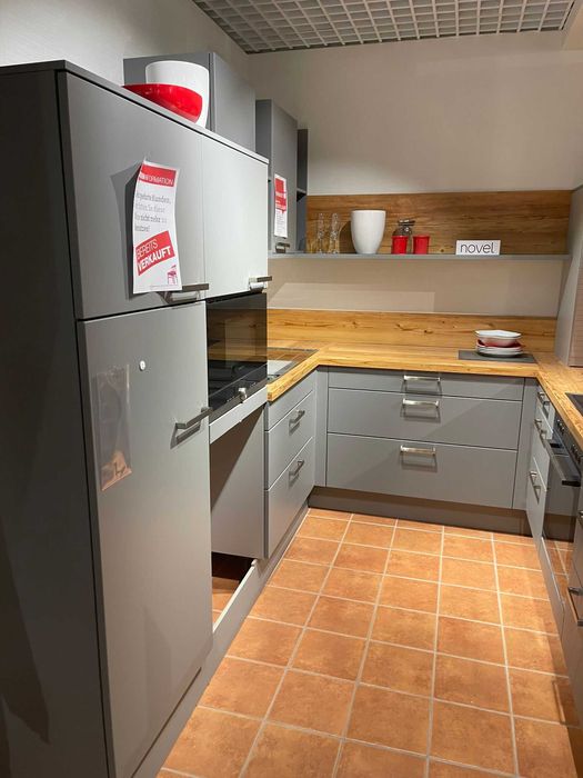 Mobilă de bucatarie