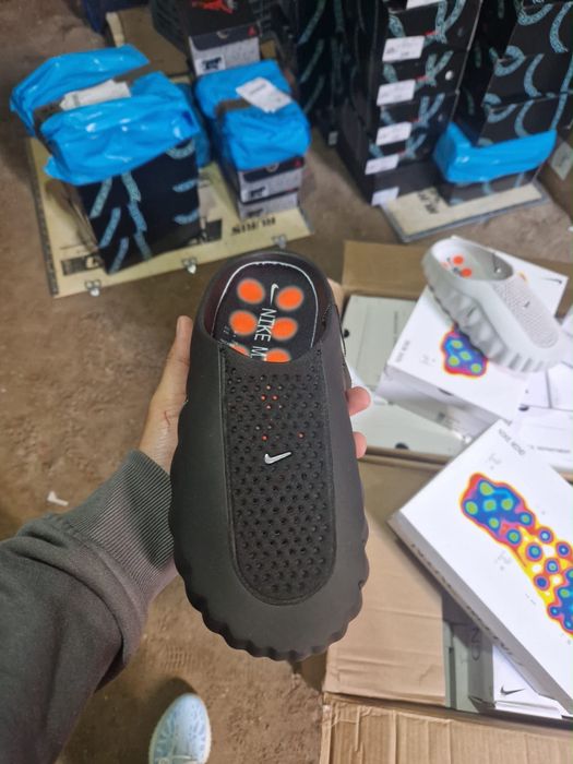 Nike Mind nepurtati negrii