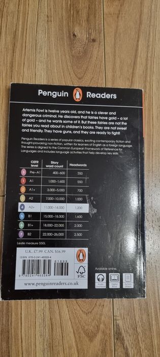 Carte  povesti  (engleză ) Artemis Fowl