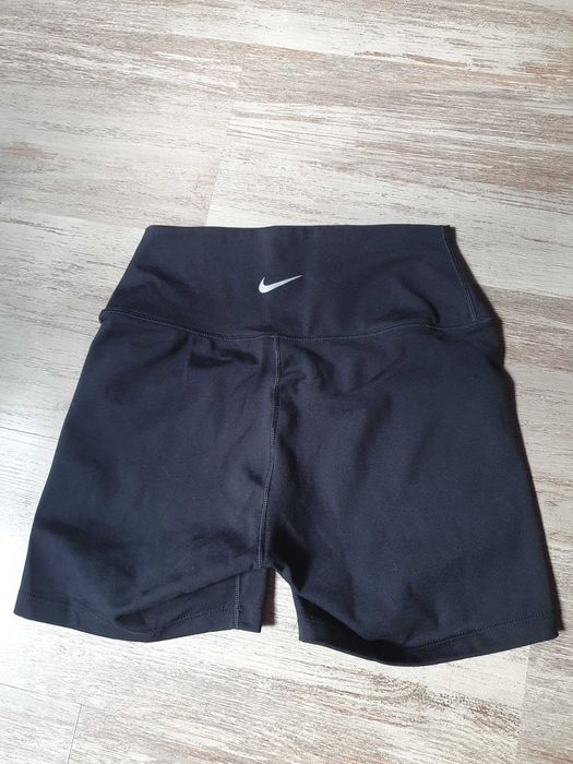 РАЗПРОДАЖБА Къси панталони Nike