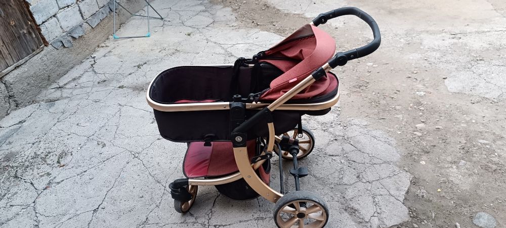 Продаю коляску в отличном состоянии