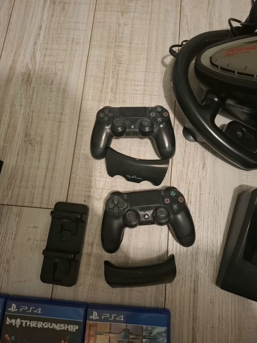 Ps4 Slim +20 de jocuri +Volan cu pedale