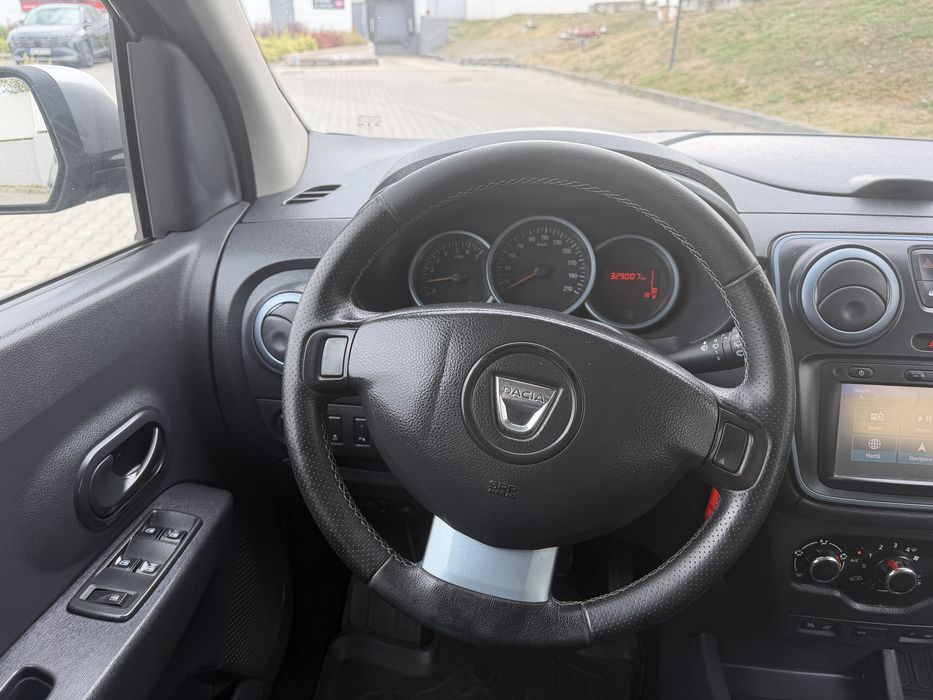 DACIA LODGY STEPWAY – 2016 – 7 locuri– navigatie– ac