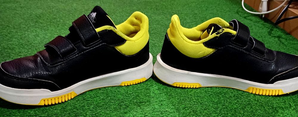 Детски кецове ниски номер 33.