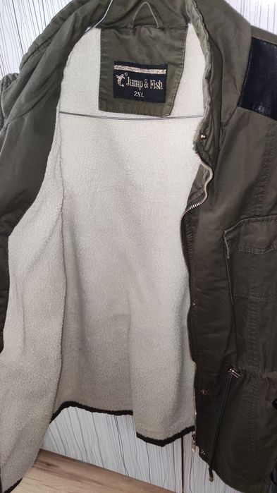 Яке с кожени ръкави