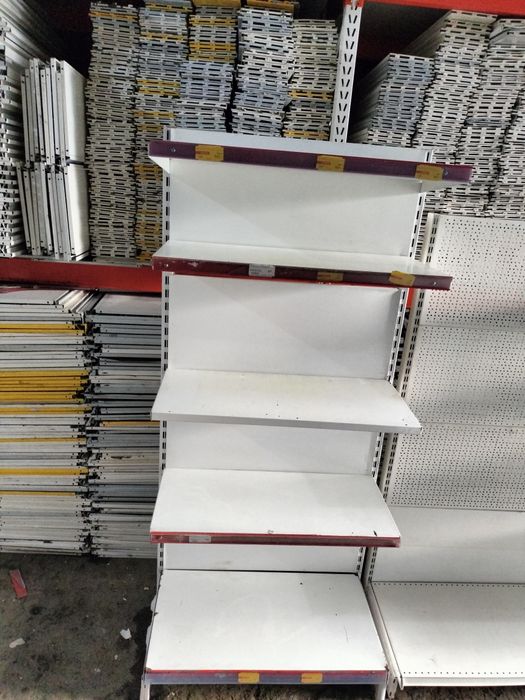 Витрина  полька.