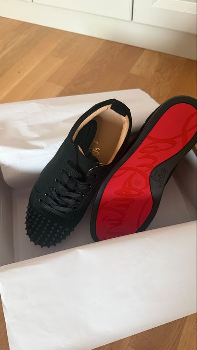 Christian Louboutin Black Spikes Femei Marimea 37