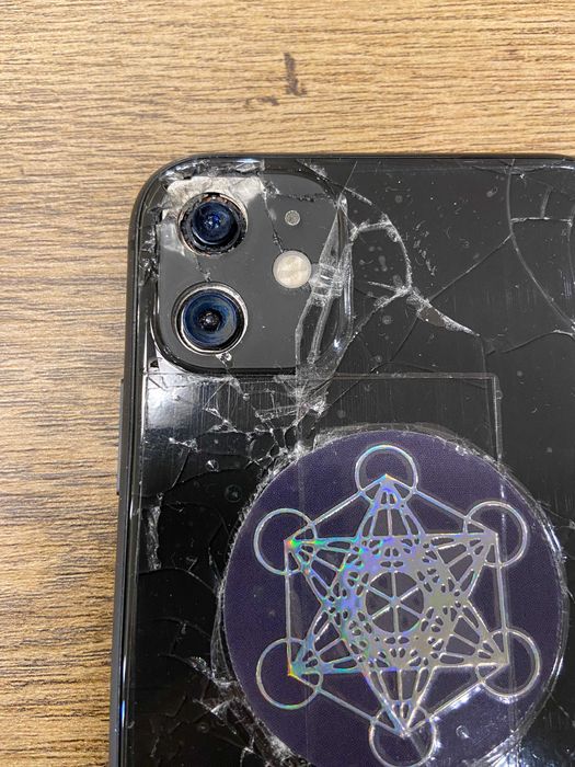 Iphone 11 128GB, в гаранция