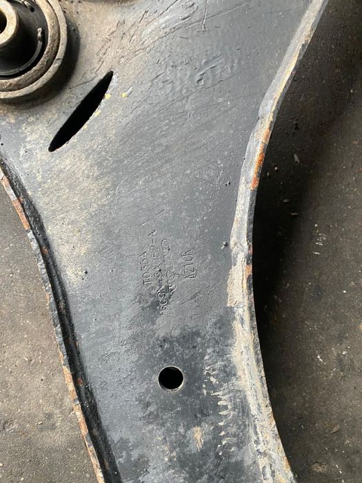 Brat stanga fata VOLVO XC60 2013-2017  8G9N-3A052-A 31317665
