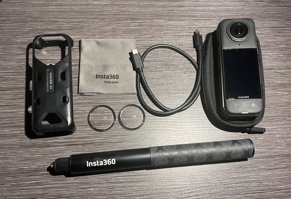 Камера insta 360 x4 standard bundle вместе с Invisible Selfie stick