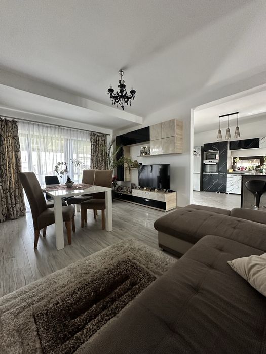 Vila 4 camere-Via Carmina-Vladimirescu-DIRECT DE LA PROPRIETAR