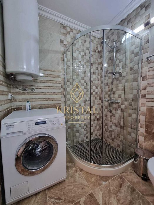 Продава се Двустаен апартамент в к.к. Слънчев бряг - 68 кв.м за 1530 €/кв.м - Снимка #12