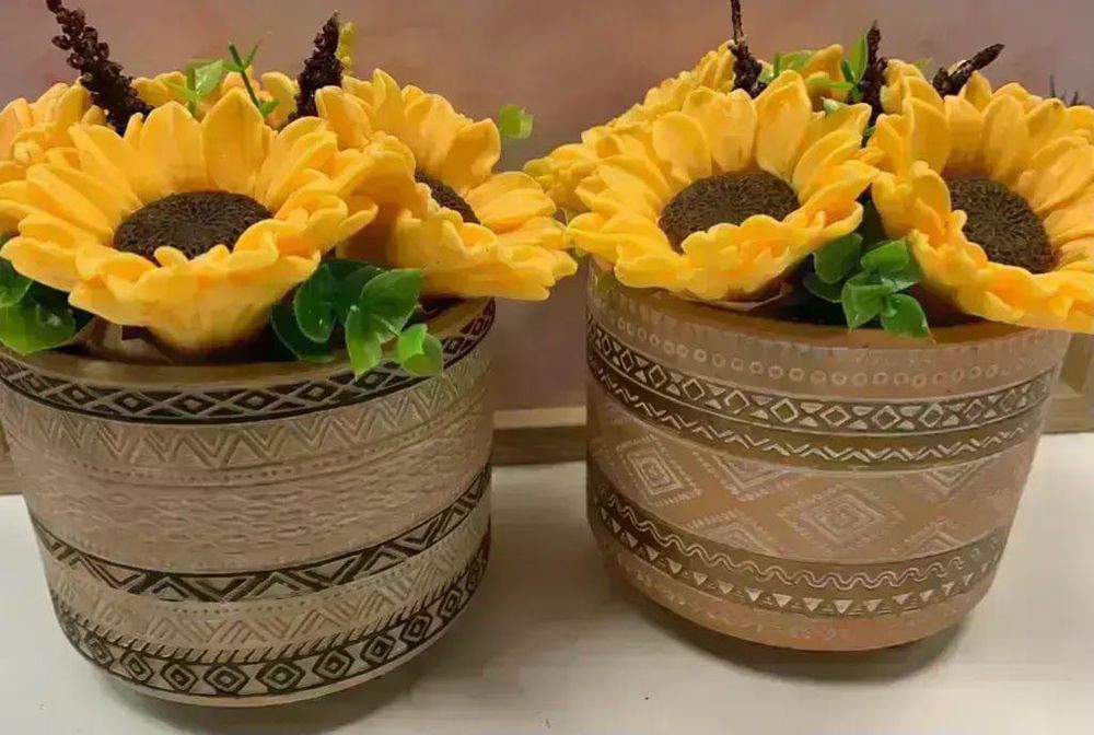 Цветя изработени с глицеринов ароматен сапун и Българска роза