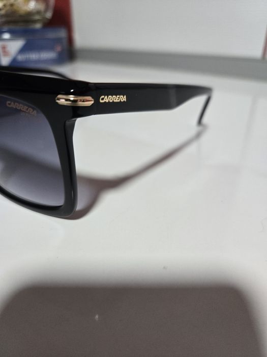 Ochelari de soare Carrera