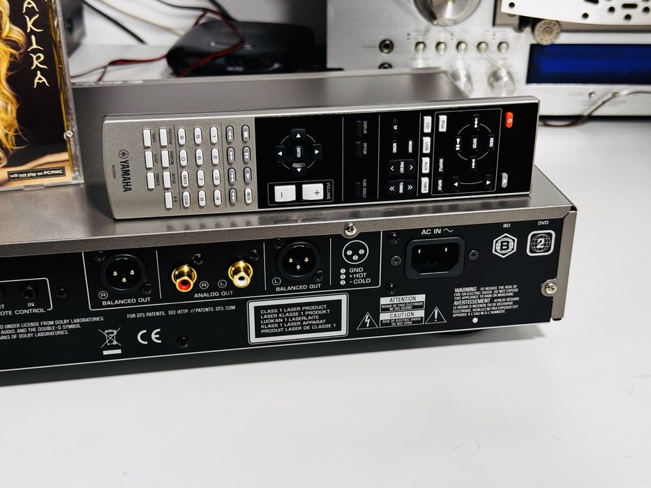 Blu-ray/Cd-player YAMAHA BD-A1060,telecomandă,analog/balanced/optical