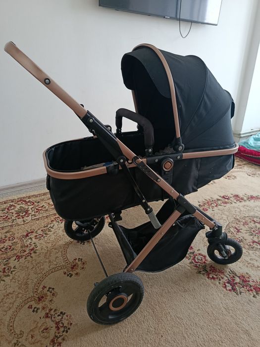 Бір жыл ұсталған коляска