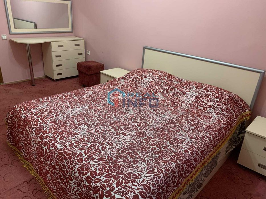 2-комн.  на Юсуфа Хос Хожиба, 4-эт. в 12 этажном панельном доме