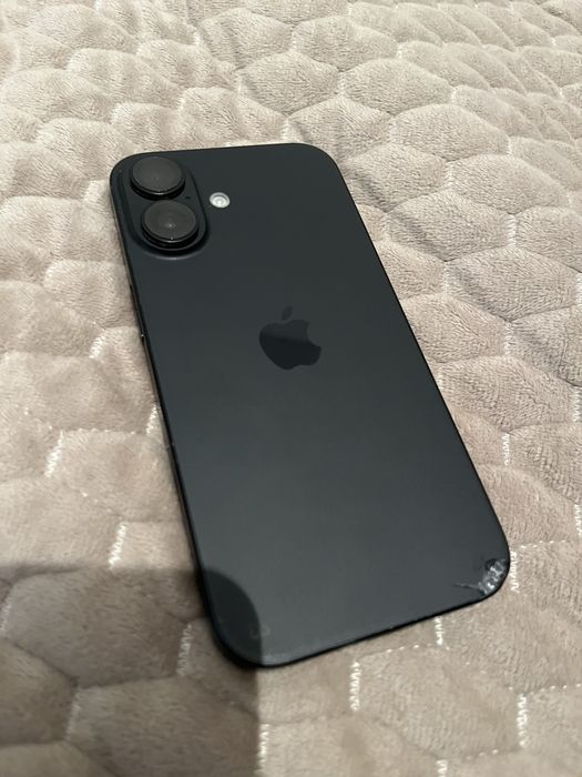 Продам iPhone 16
