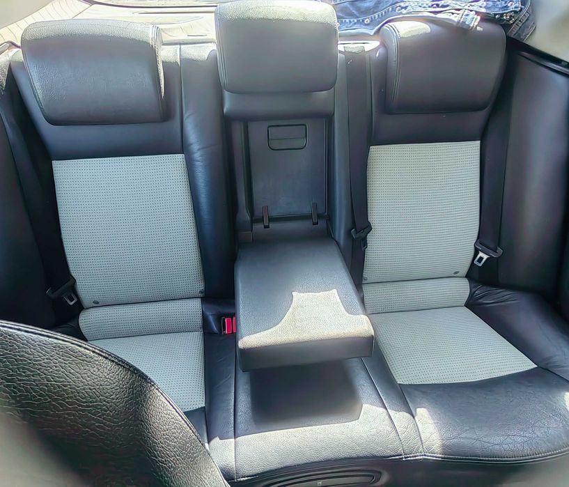 Автомобил Saab 9-3 Vector